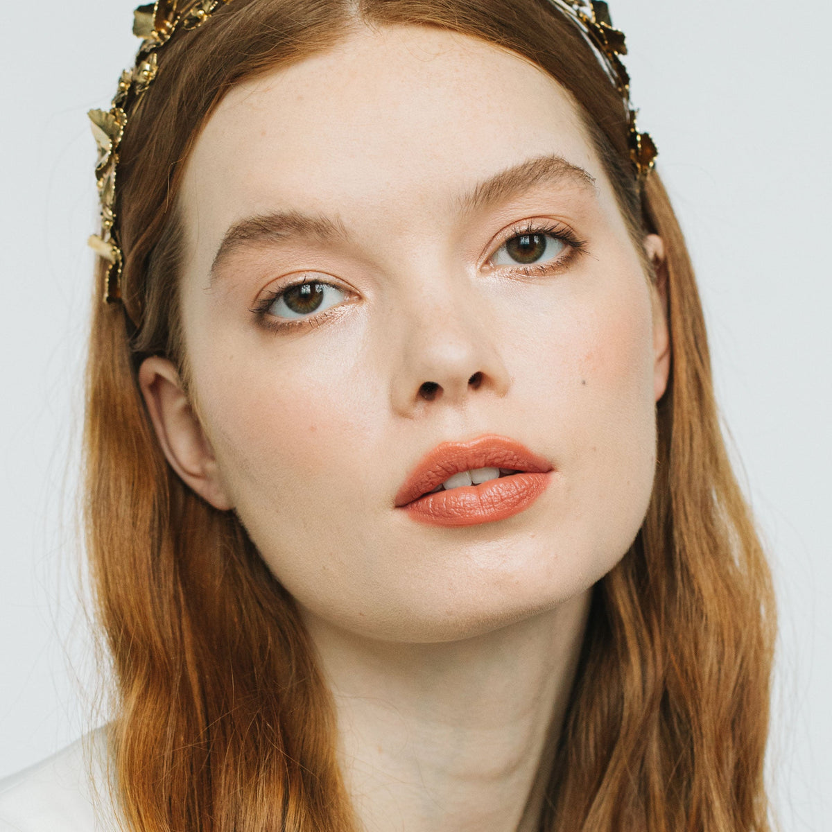 Sariyah Headband -- Gold – Jennifer Behr LLC display picture 1