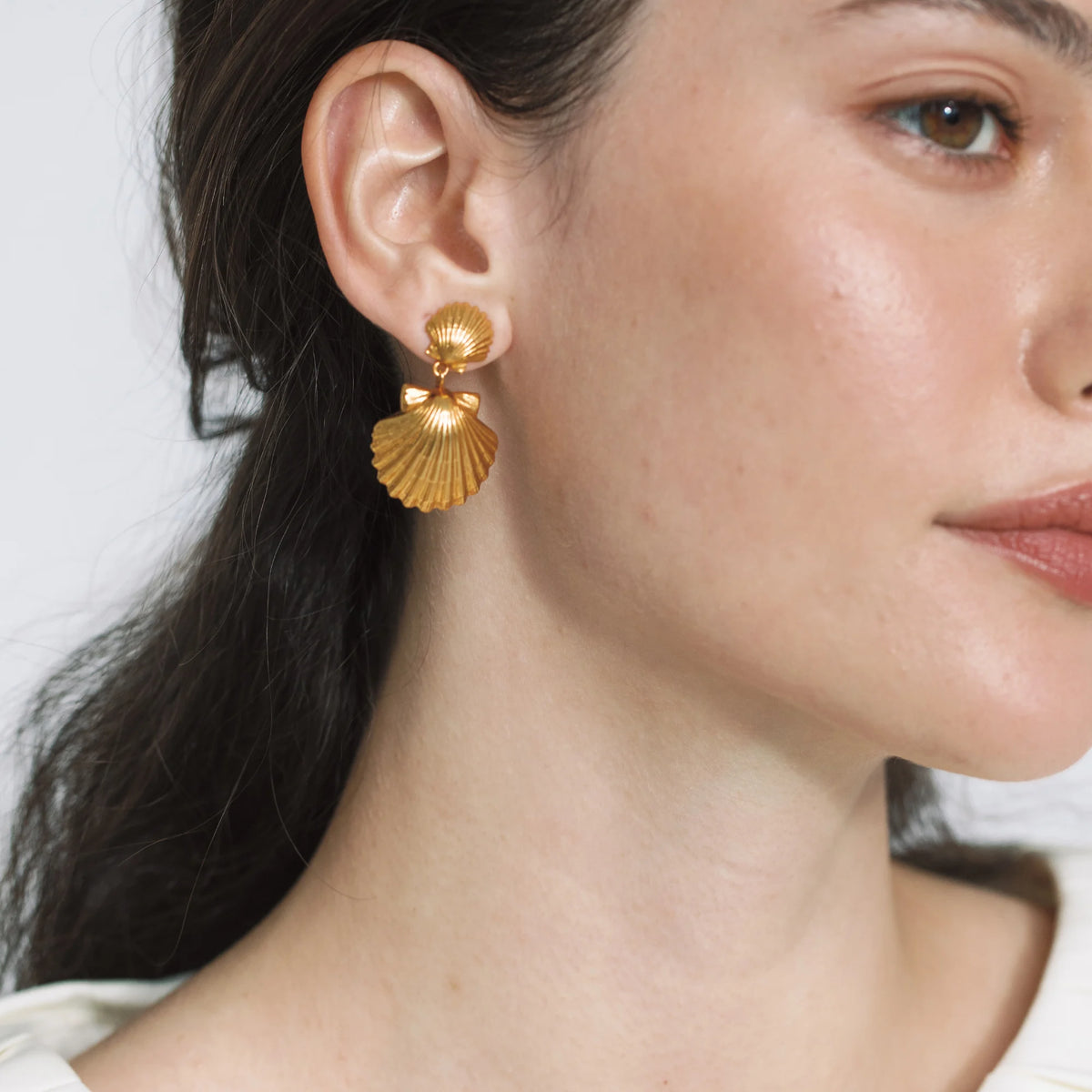 Caspian Earrings -- Gold – Jennifer Behr LLC