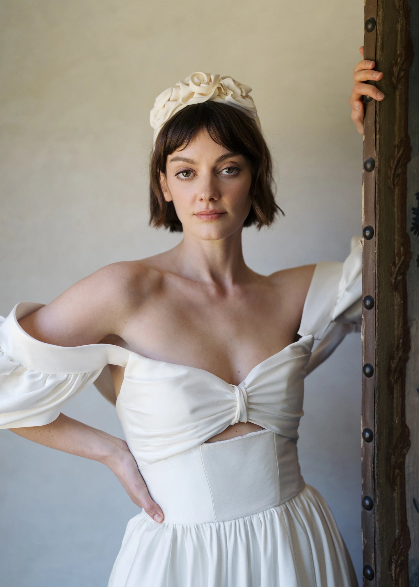 Triple Rosette Headband in Silk Faille -- Cream – Jennifer Triple Rosette Headband in Silk Faille -- Cream – Jennifer