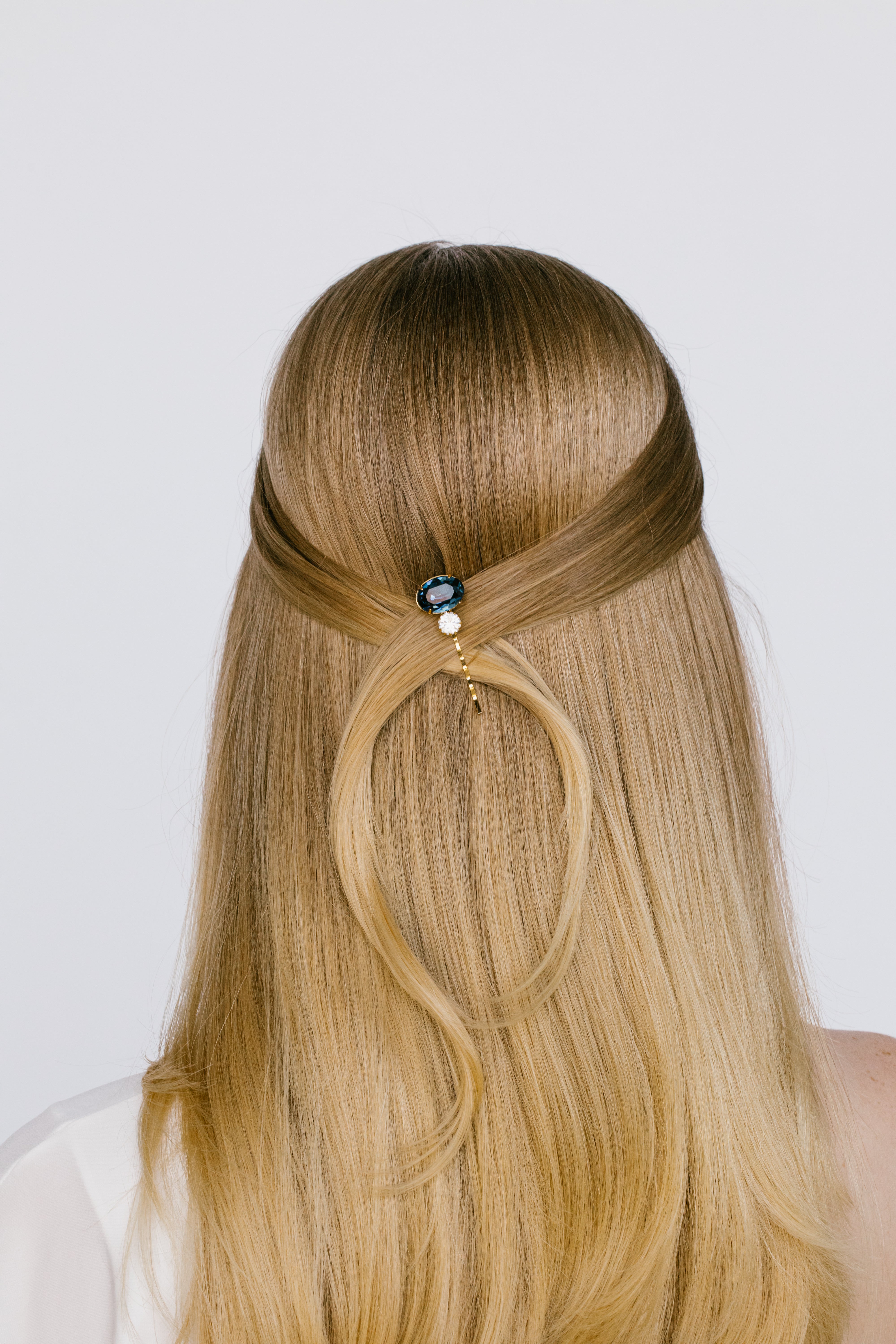 Gemma Bobby Pin -- Sapphire – Jennifer Behr LLC