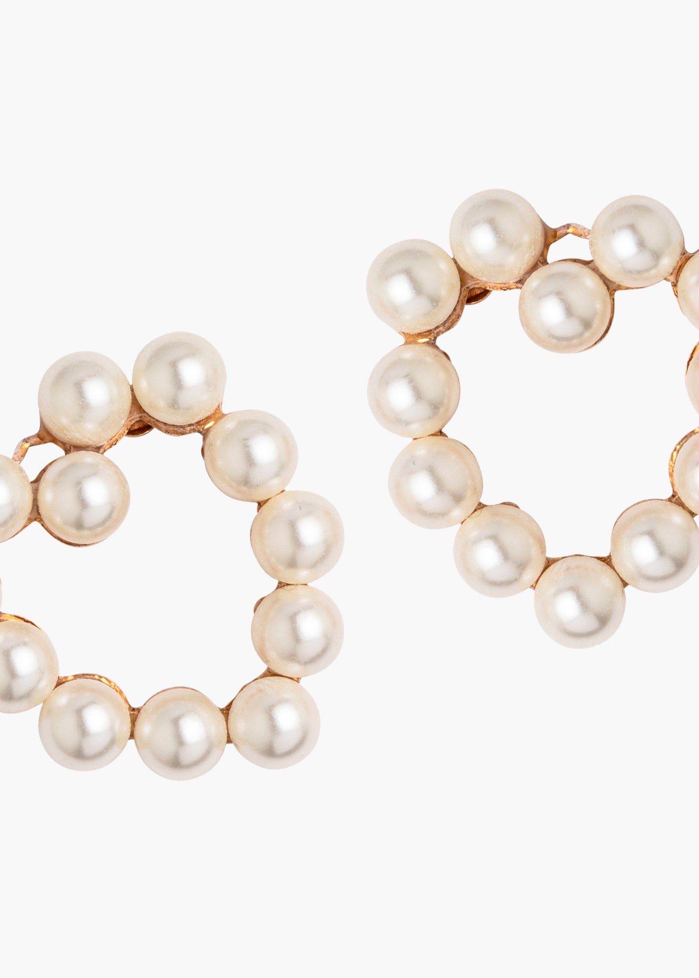 Carly Earrings -- Pearl – Jennifer Behr LLC