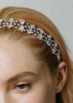 Load image into Gallery viewer, Double Crystal Scallop Headwrap
